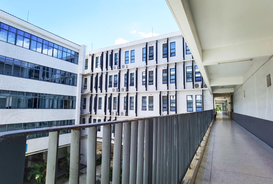 深圳市宝安中学