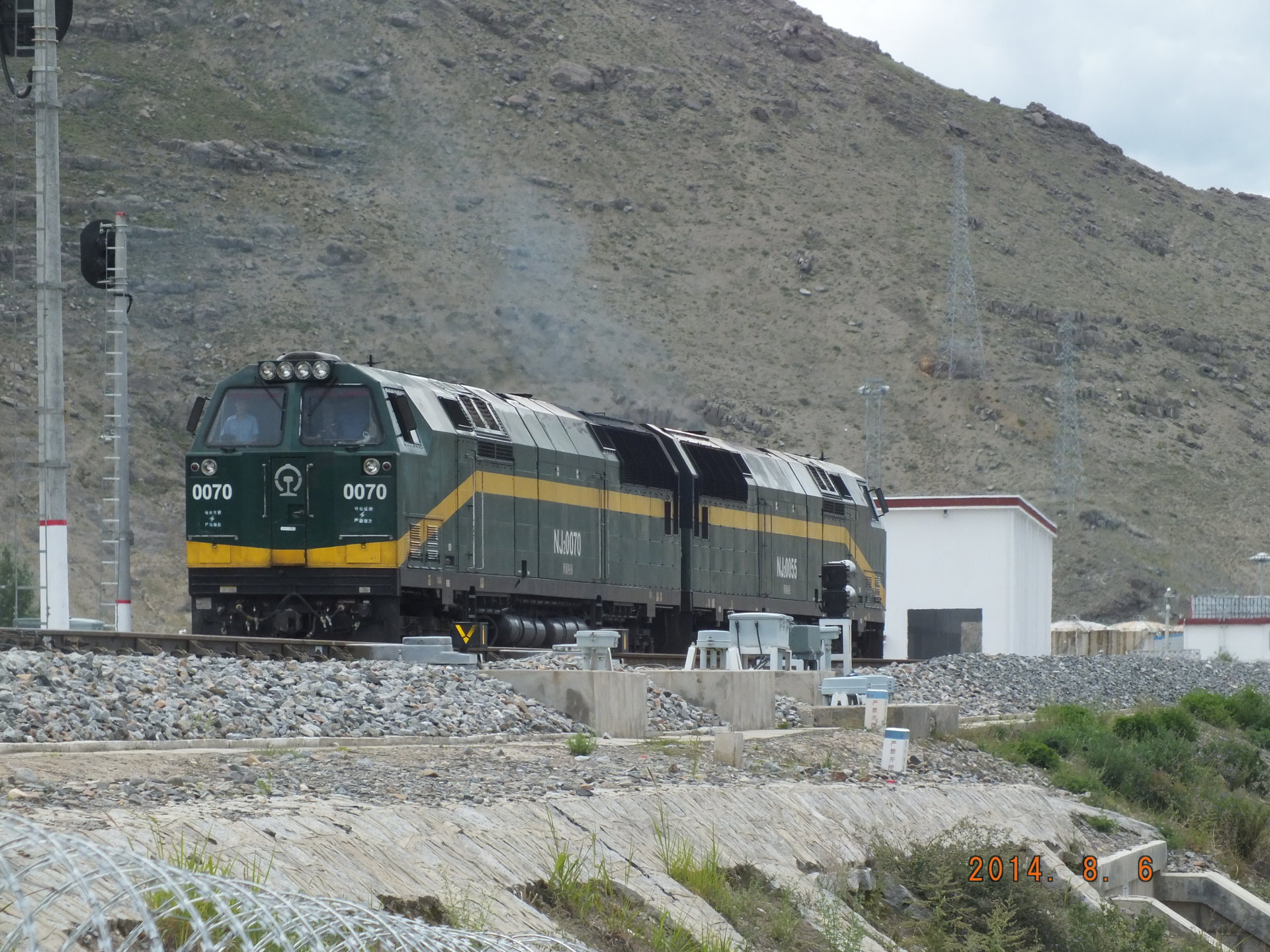  p> b>nj2型柴油机车 /b>是 a href="#" data-lemmaid="49652">中国