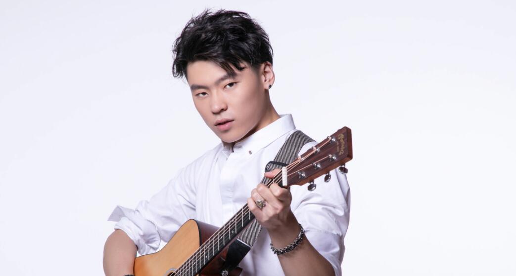  p data-id="gnx3hc5icy">隔壁老樊,本名樊凯杰