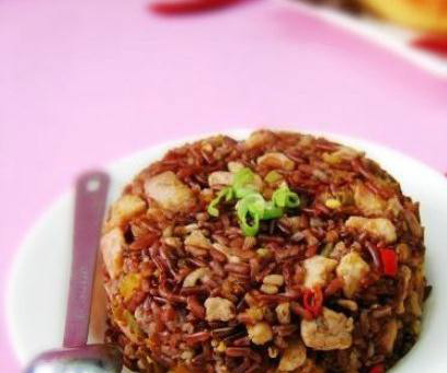 南瓜鸡肉红米饭