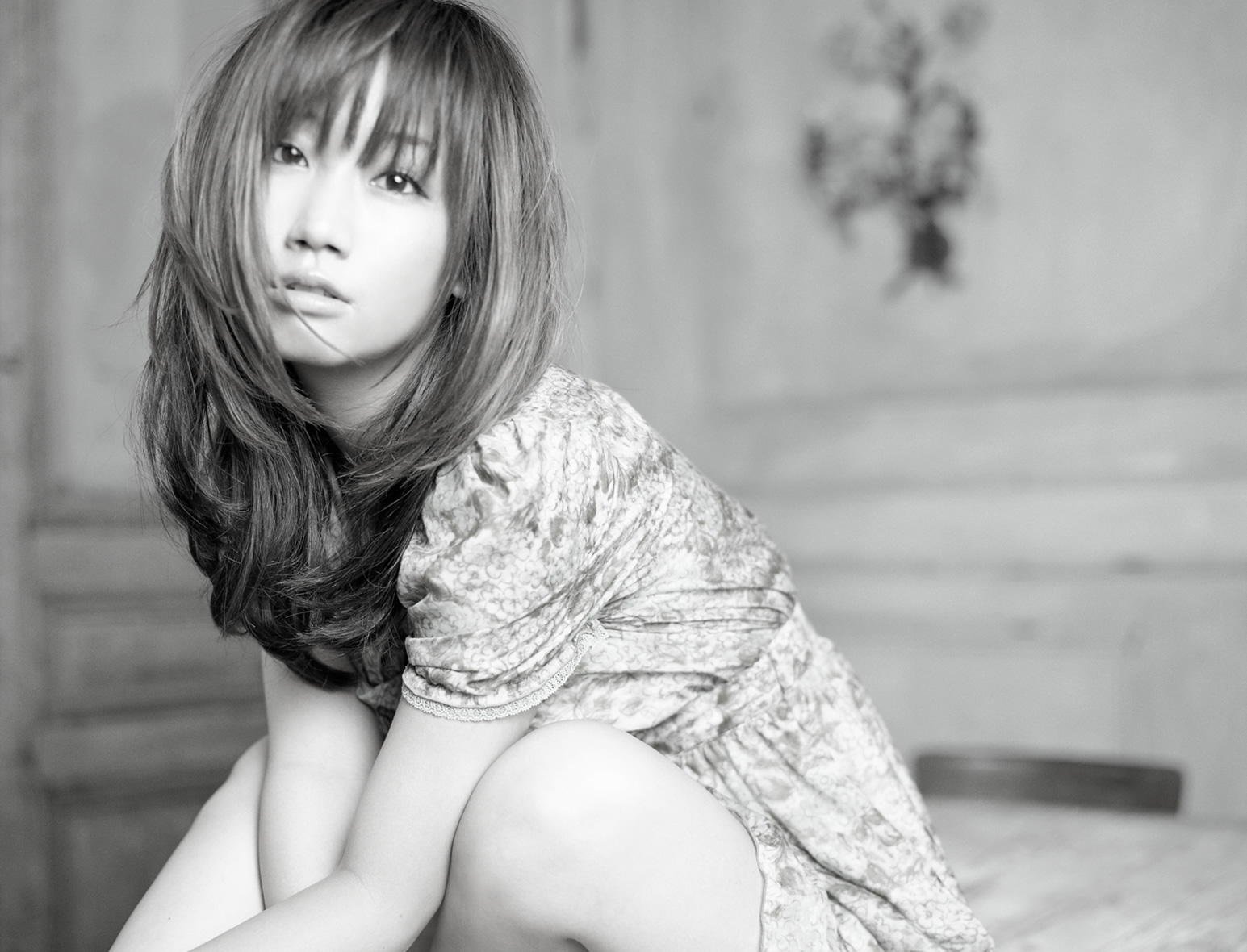  p>大冢爱,1982年9月9日出生于日本大阪市,日本流行音乐女歌手,毕业于