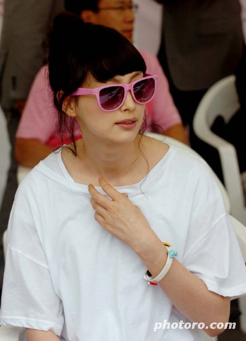  p>李奈映(         ,lee na young),1979年2月22日出生于韩国首尔.