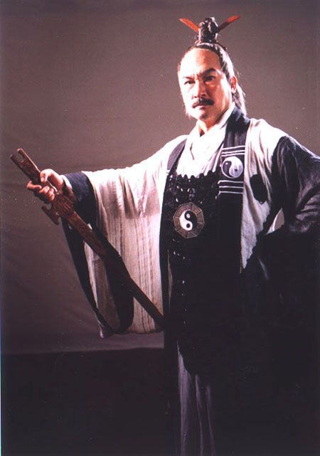 梁家仁,1949年01月20日出生于广东省汕尾市陆丰市碣石镇,中国香港武打