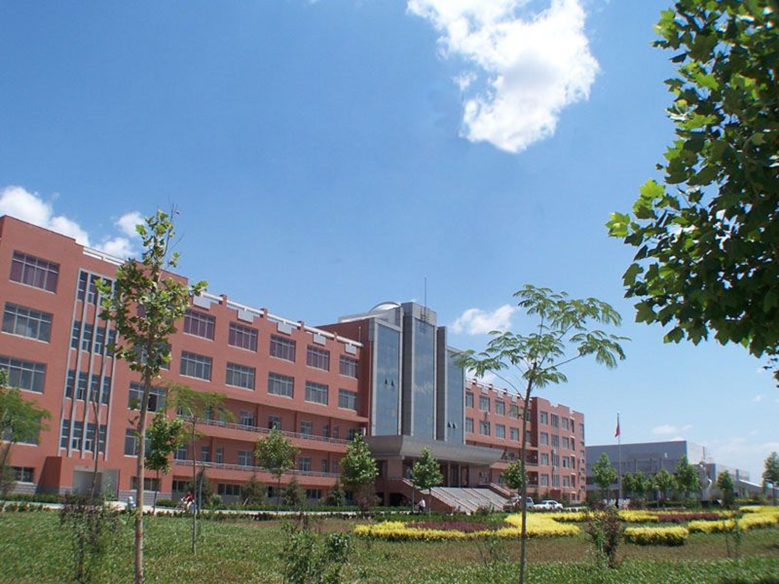  p>辛集市第一中学原名 a>束鹿县 /a>中学,1951年9月建校," a href="