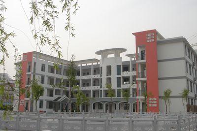 仪征精诚高级中学