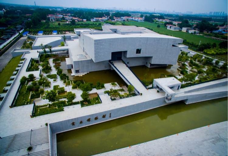  p>商丘博物馆(shangqiu museum),又称"中国商文化博物馆",位于河南省