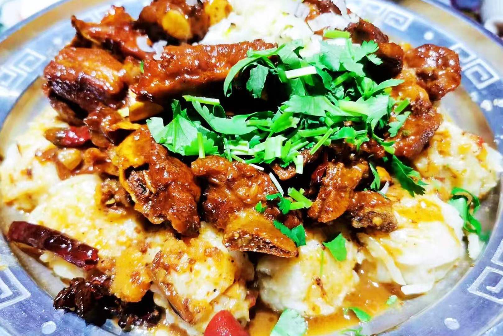 排骨焖洋芋丸子