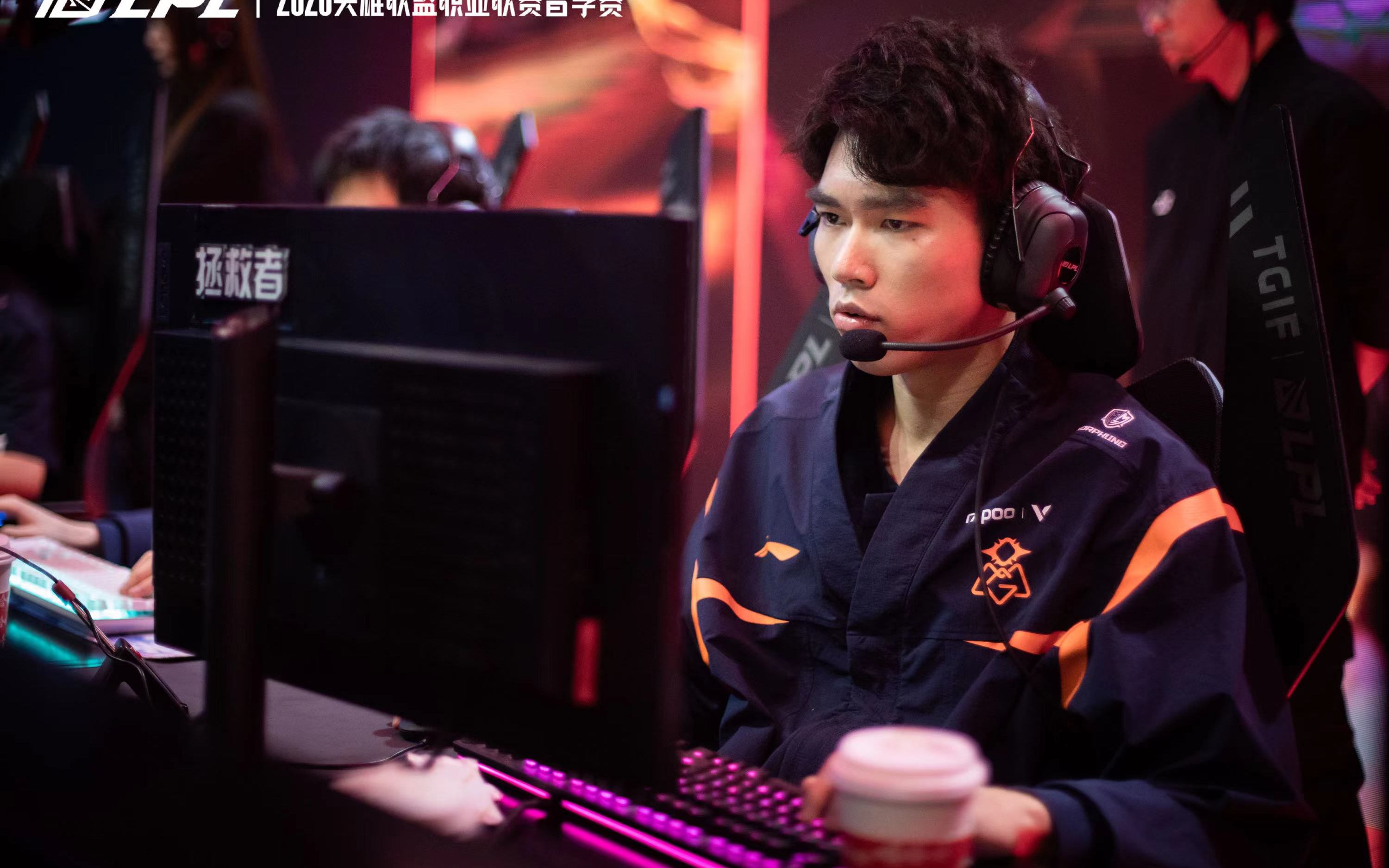  p data-id="2fdsdo430dm">毛安,(游戏id:aki,曾用id:life),2000年4月