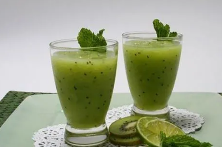 猕猴桃加蜂蜜的功效与副作用(猕猴桃加蜂蜜好吃吗)