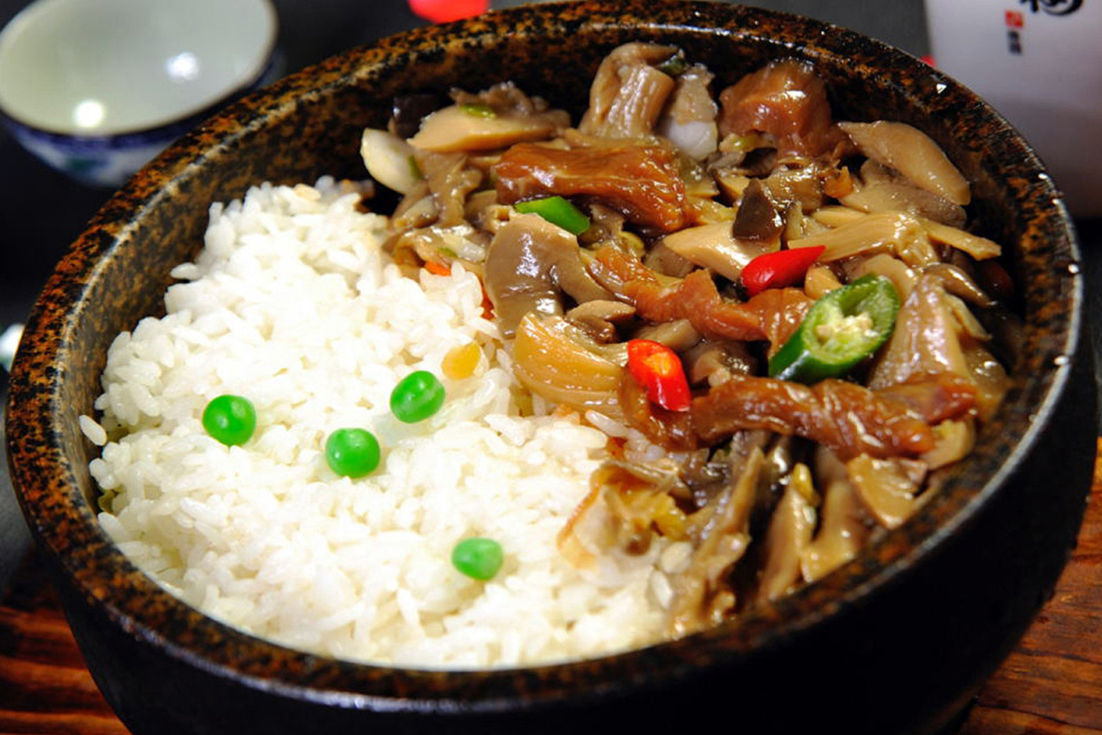 蘑菇拌饭