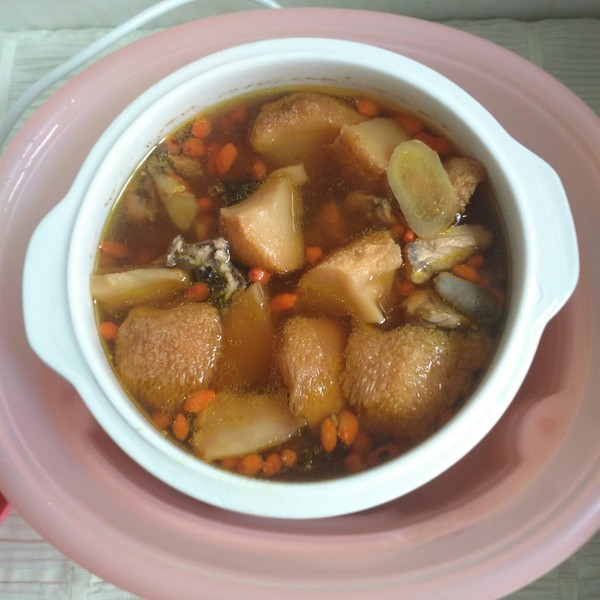 木耳猴头菇鸡汤