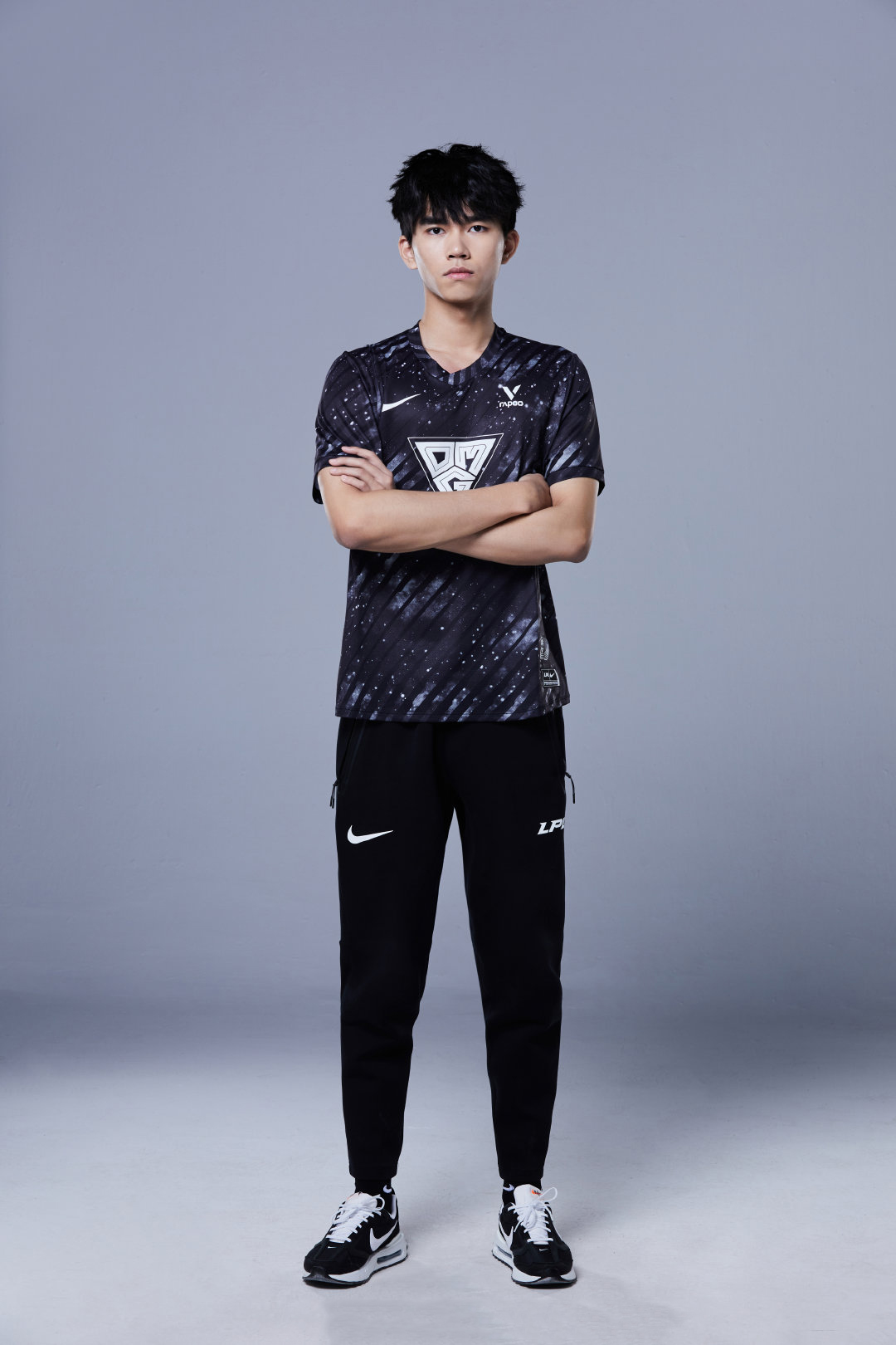  p data-id="2fdsdo430dm">毛安,(游戏id:aki,曾用id:life),2000年4月