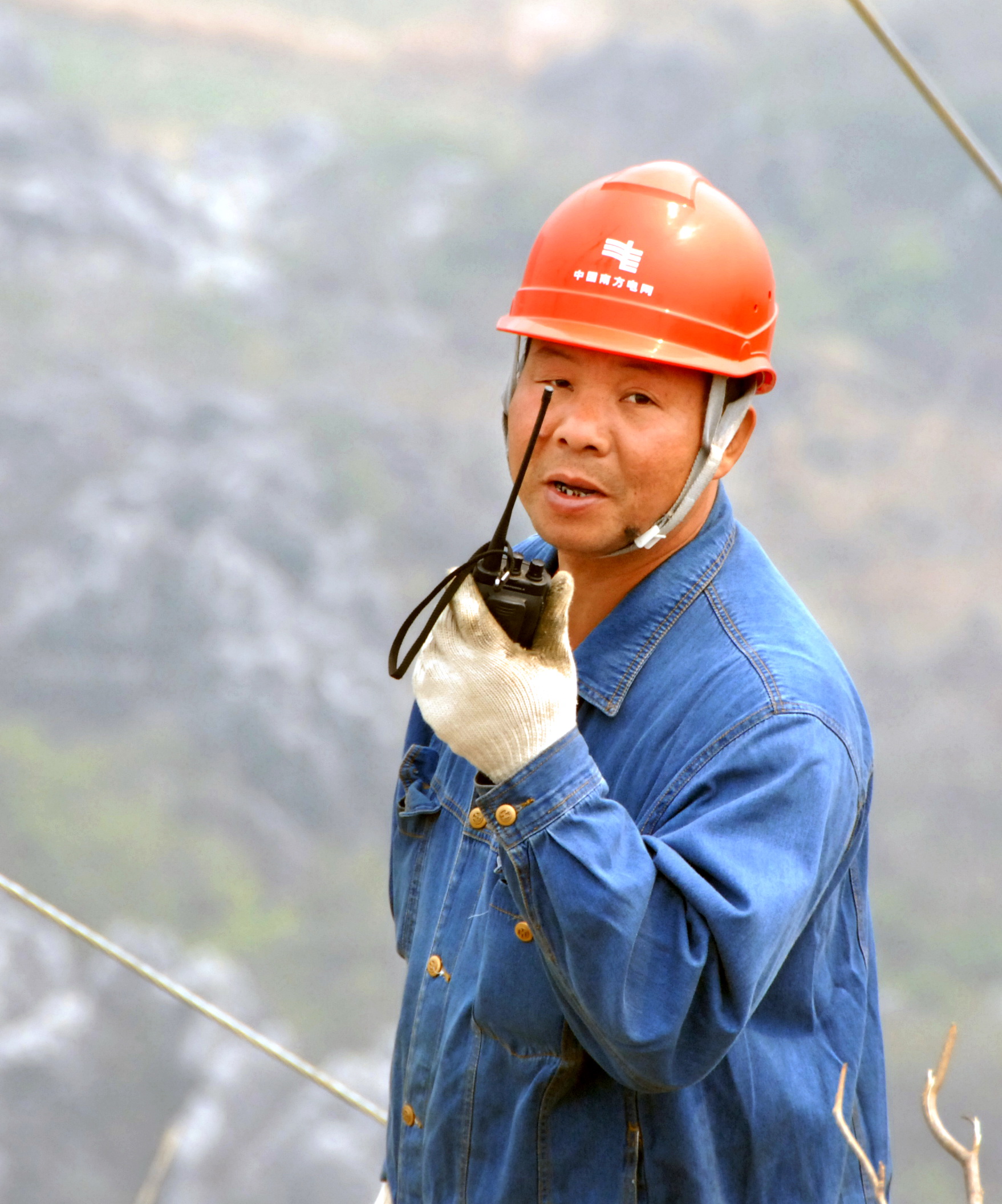 陈建强,广州电力局 a target="_blank" href="/item/全国劳动模范