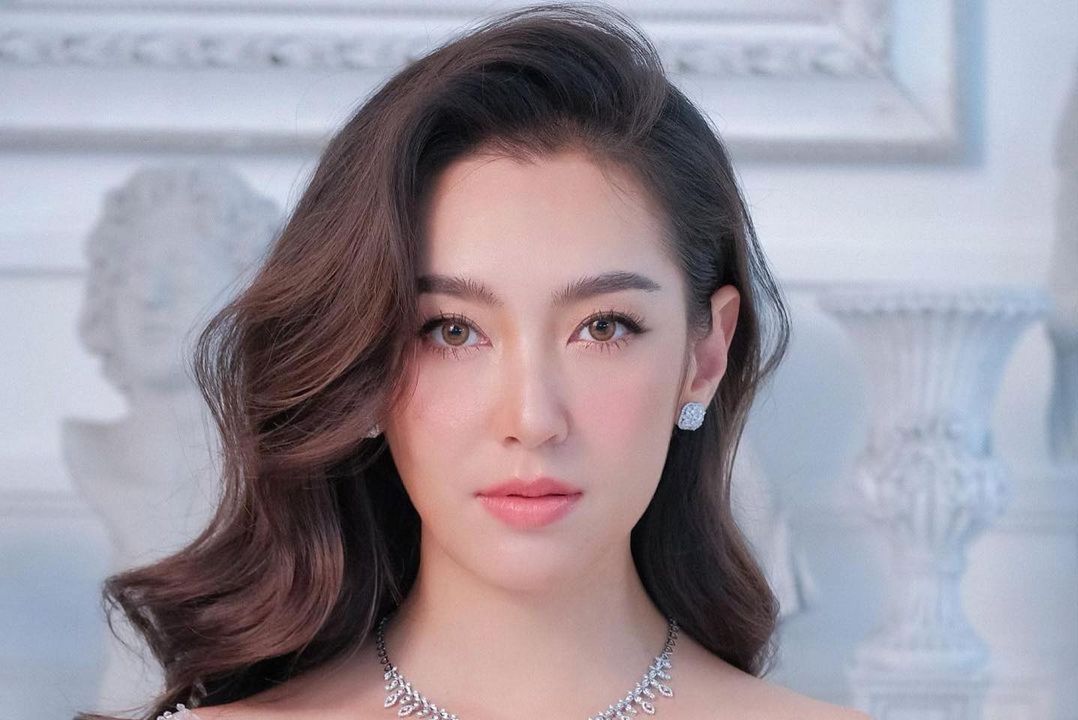  p>蓝妮·卡彭(bella),1989年12月24日出生于泰国曼谷,泰英混血, a