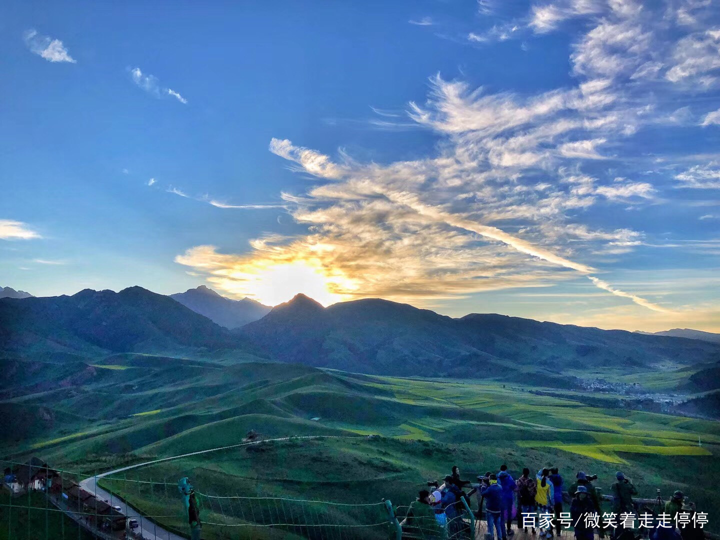 镶嵌在祁连山脉的璀璨宝石，卓尔山_百科TA说