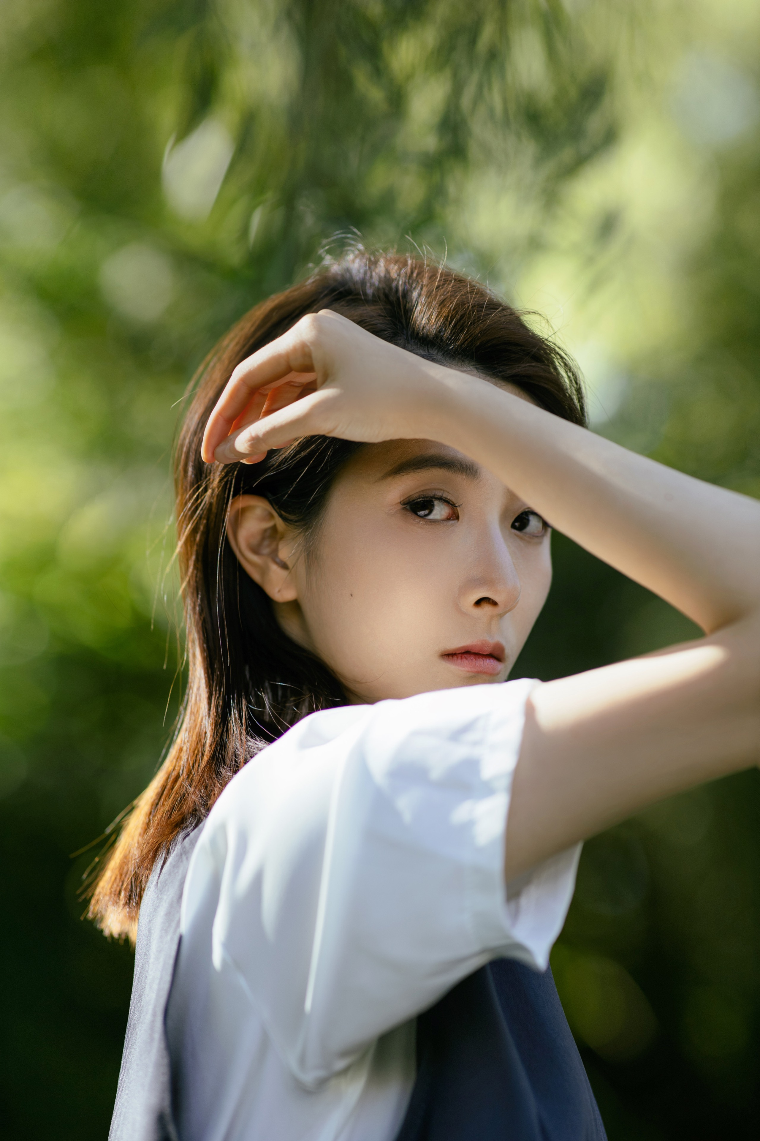  p>张艺,1994年11月22日出生,毕业于北京现代音乐