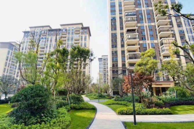  p data-id="sc4augfcblld">碧桂园西南上城位于贵阳市 a target="