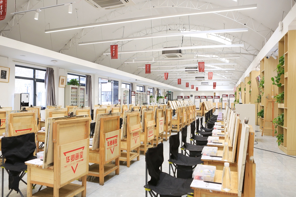  p>华卿画室隶位于北京市通州区宋庄镇佰富苑18号,属于 a target="