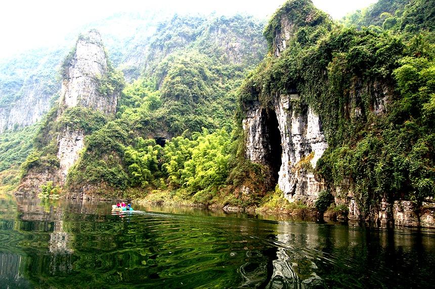 data-lemmaid="4726869">来凤县 /a>,是3a级旅游景区