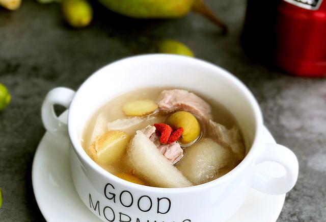 麦冬雪梨炖瘦肉