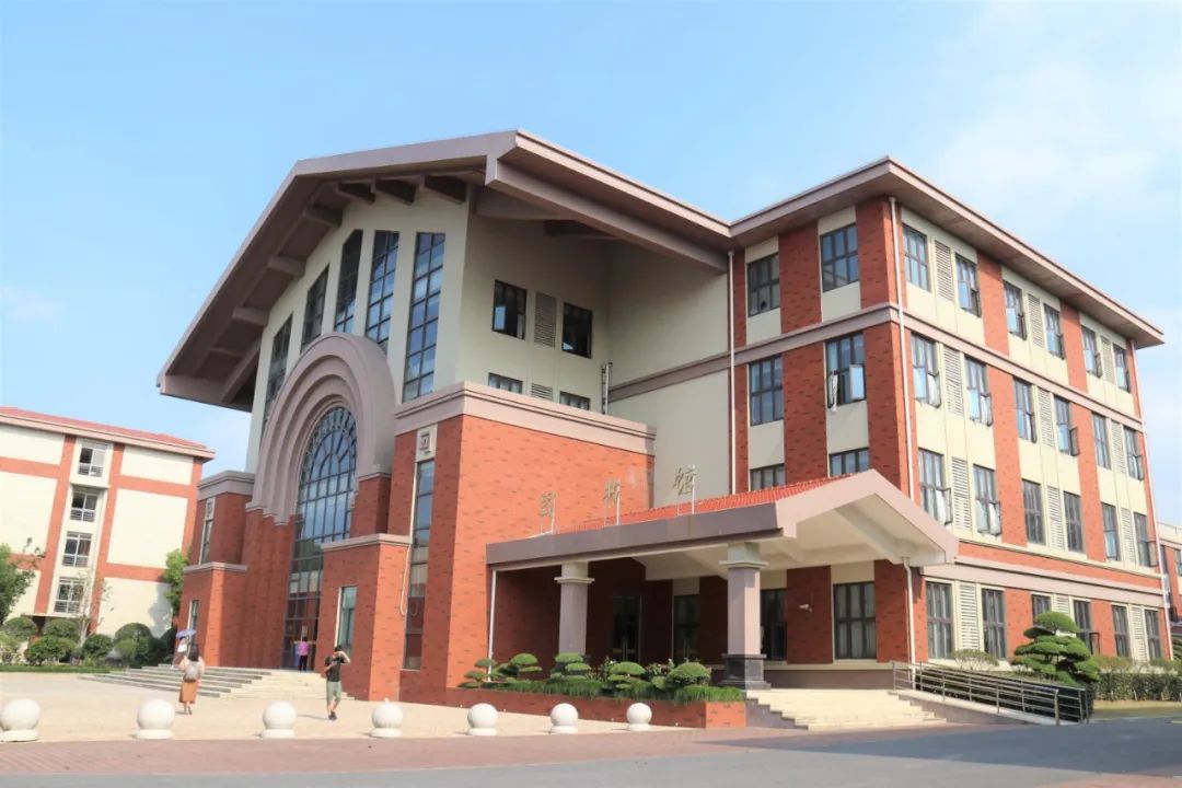 上海师范大学天华学院