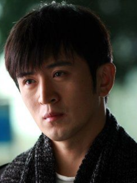  p data-id="tozsmxbmjwid">    肖童,警匪电视剧《 a target="_blank