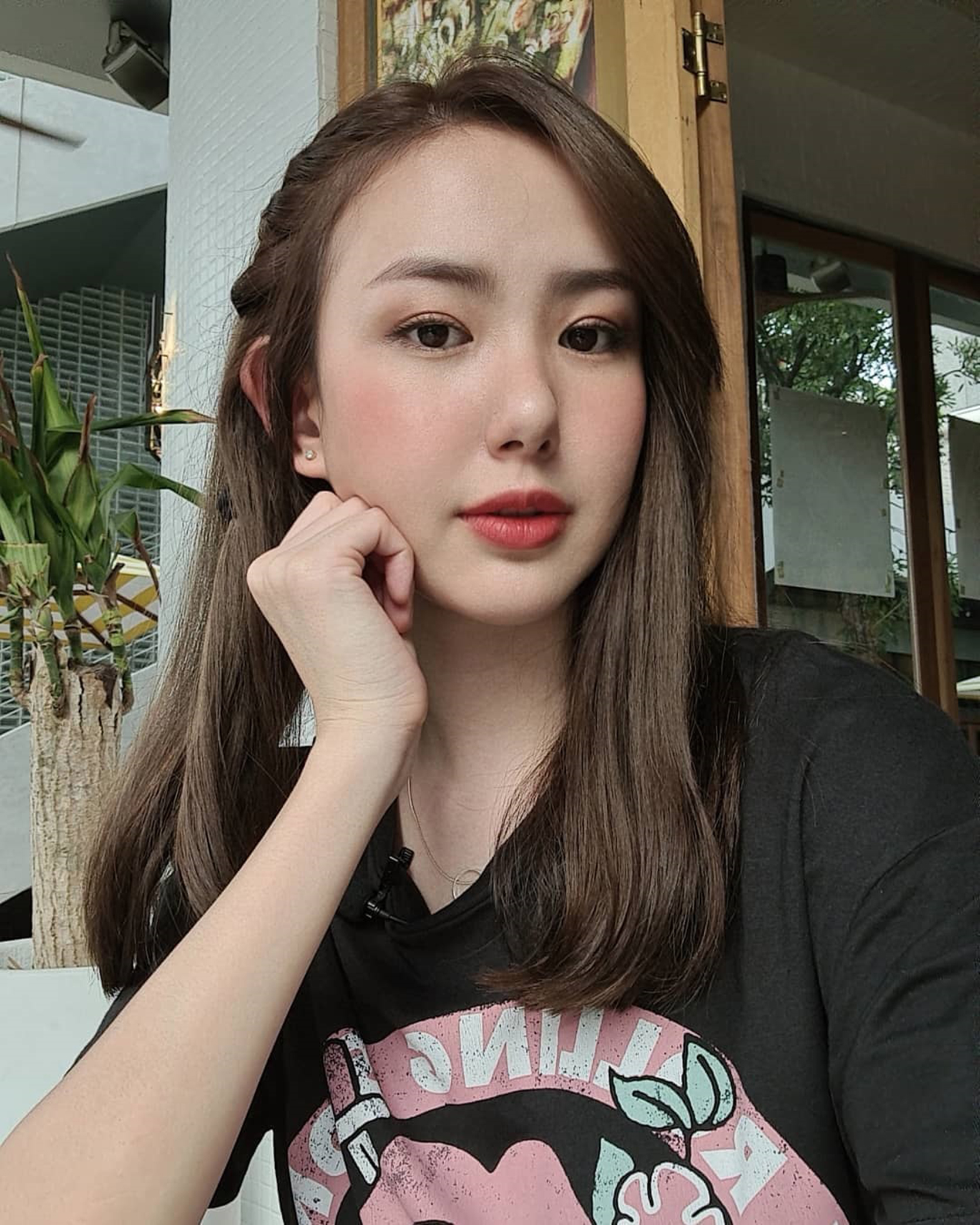  p>娜塔扎瑞·抔勒威查固(cherreen),1994年10月20日出生于泰国曼谷