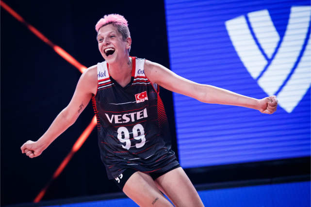 埃尔巴尔·卡拉库尔特