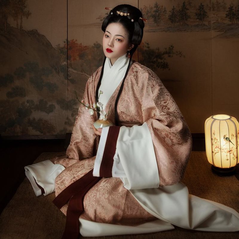 ">礼记 /a>》记载, a target="_blank" href="/item/深衣/12944