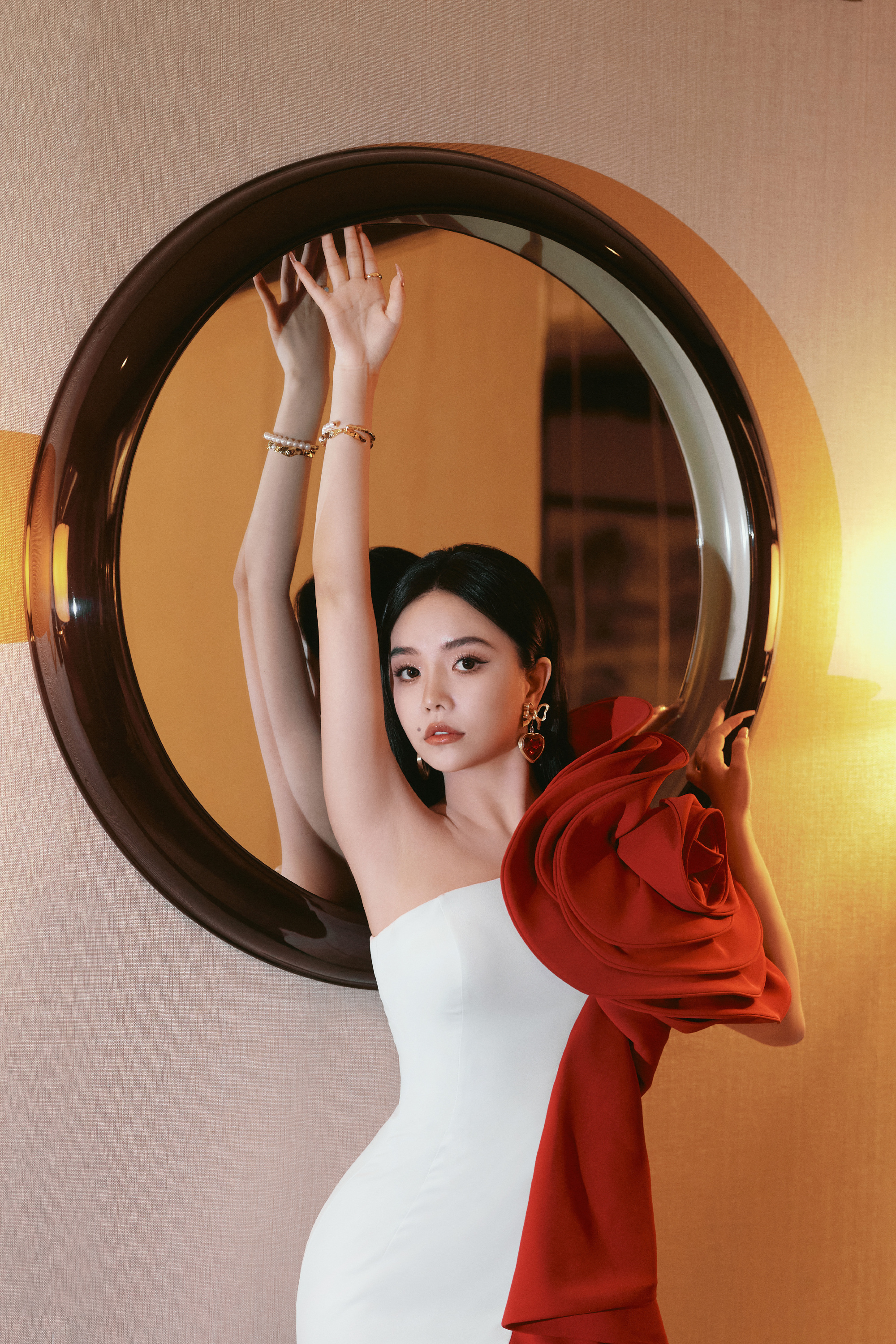 安崎,本名陈雅馨,1996年5月13日出生于<a