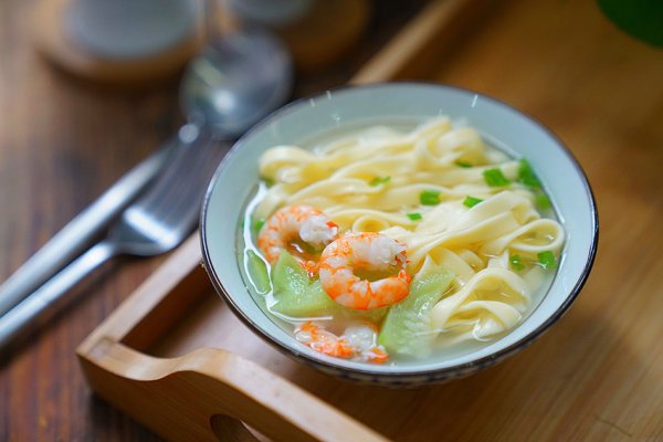 虾仁青菜汤面