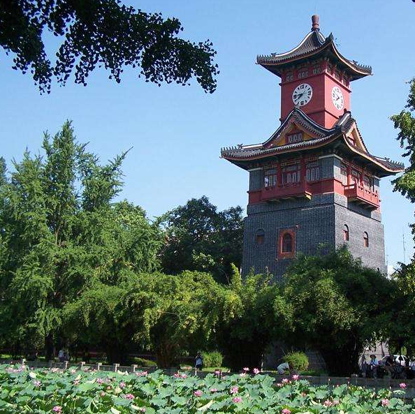 四川大学华西药学院