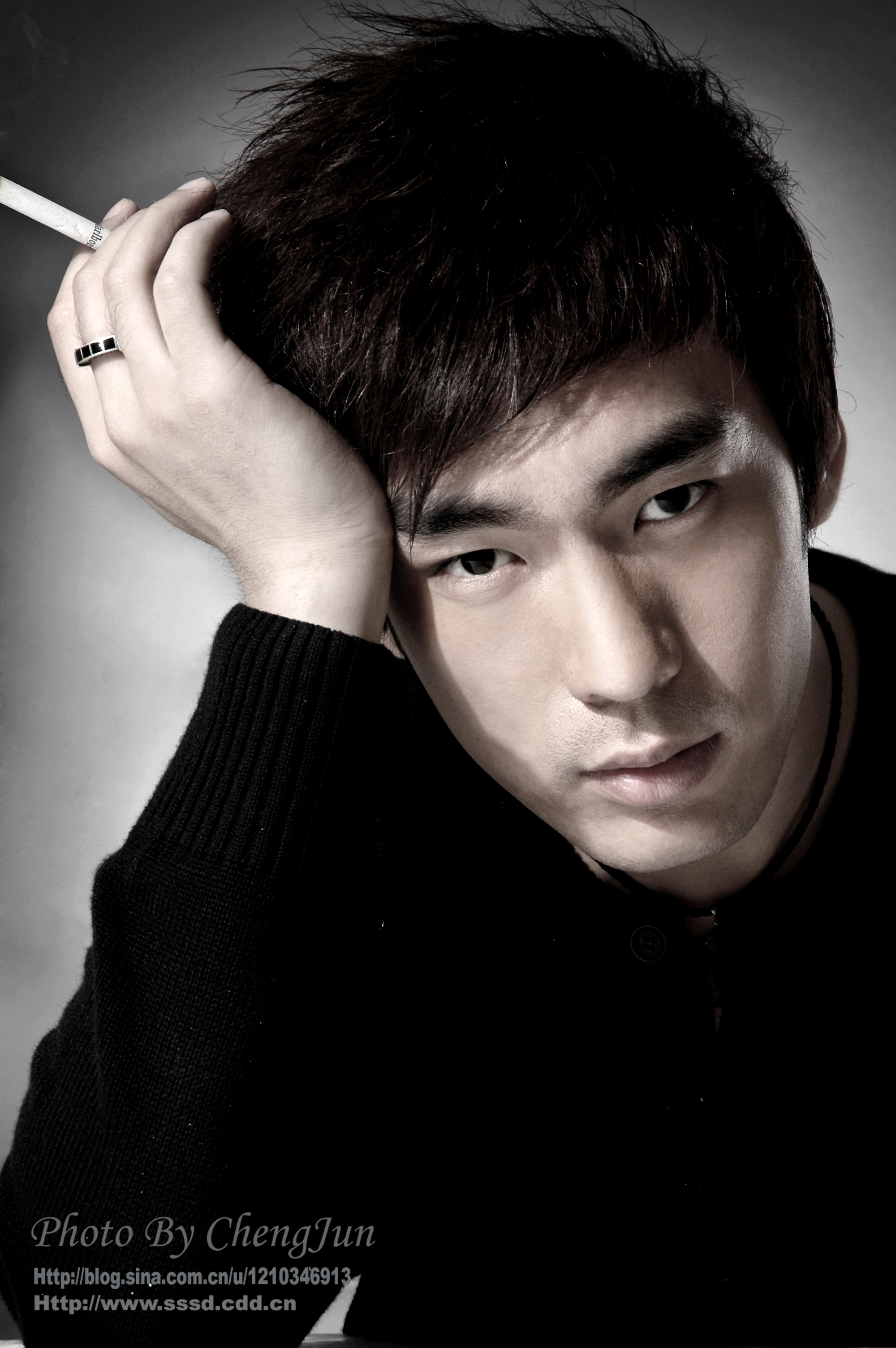  p>张胤哲,毕业于中央戏剧学院,中国内地男演员.