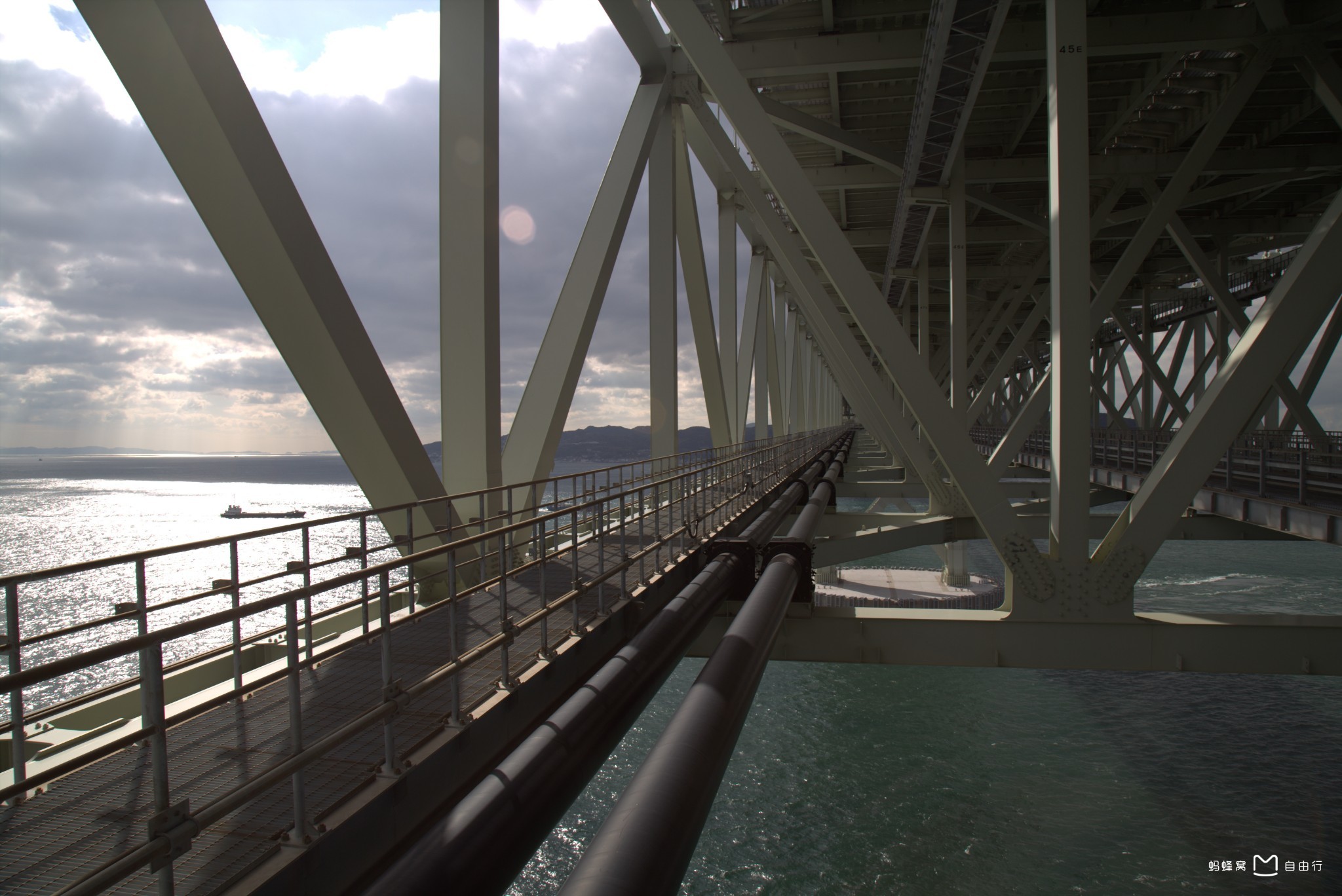  p>明石海峡大桥(akashi kaikyo bridge)是日本兵库县境内连接 a href