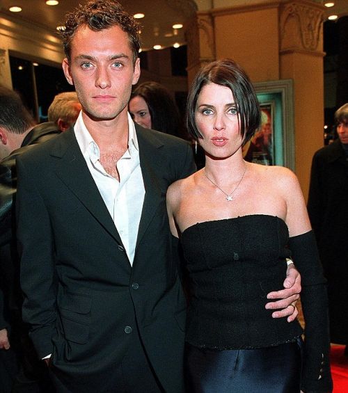  p data-id="gncncil853">莎迪·弗罗斯特(sadie frost),1965年6月19