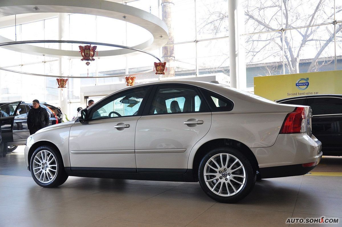 沃尔沃s40