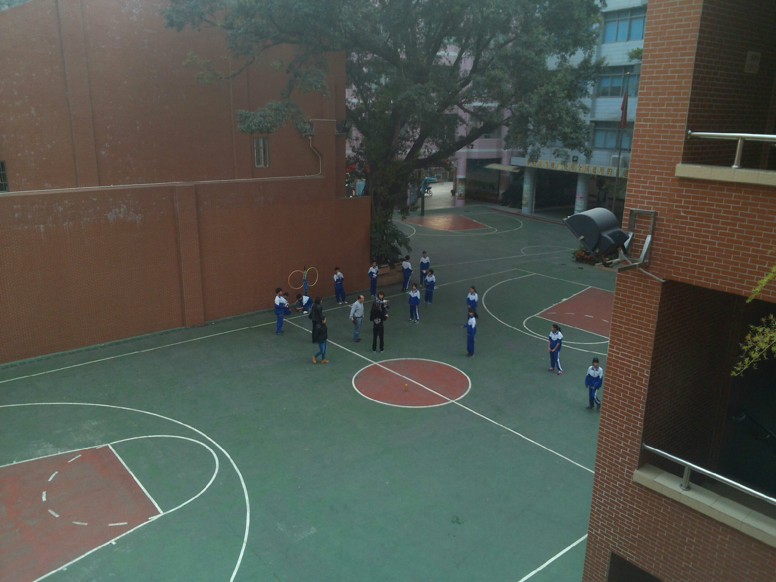 "> span class="ref" data-ctrid="tbzk0dlq7vfd">广州市第二十三中学