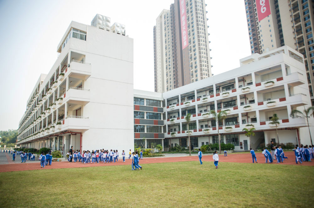 龙岗区宝龙学校