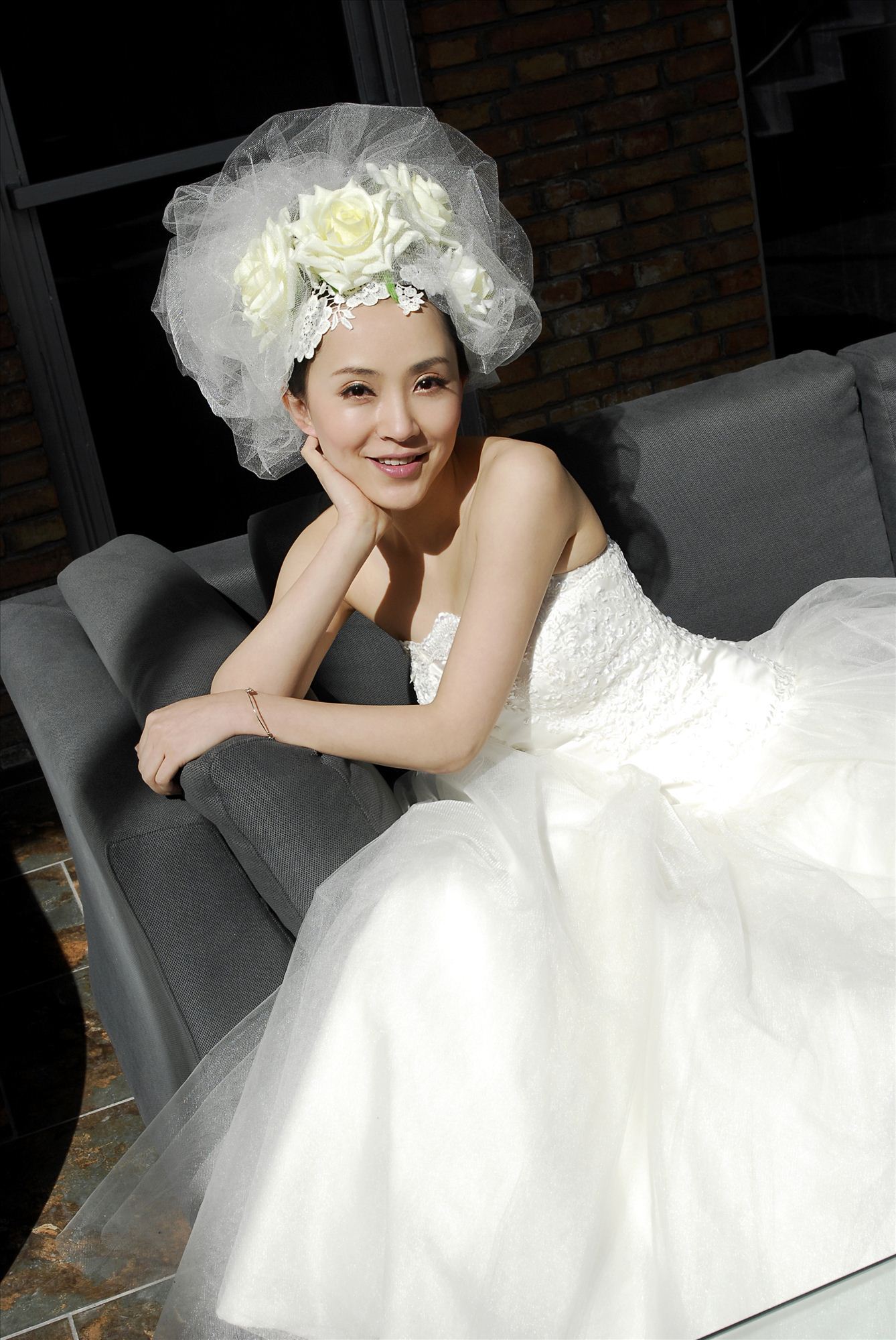 ="gntoarx886">商蓉,1980年2月2日出生于甘肃省兰州市,中国内地女演员