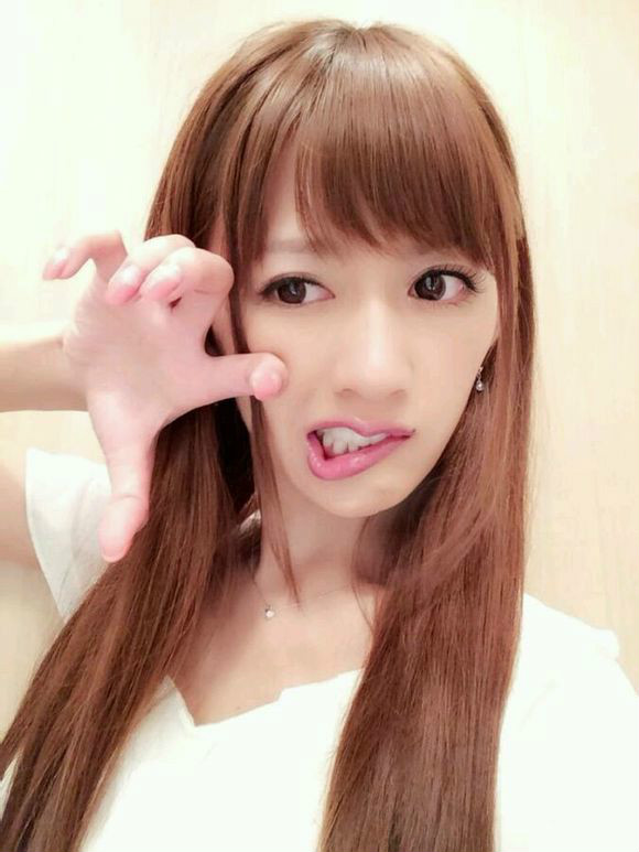  p data-id="gncpixzmtl">希岛爱理,1988年12月24日出生于 a target="