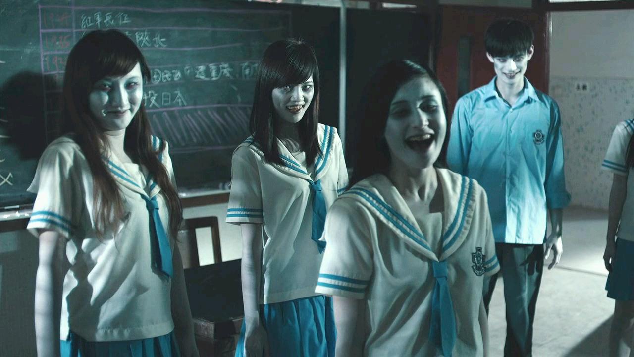  p>《猛鬼爱情故事》是由香港导演王晶与叶念琛共同指导拍摄,谢婷婷