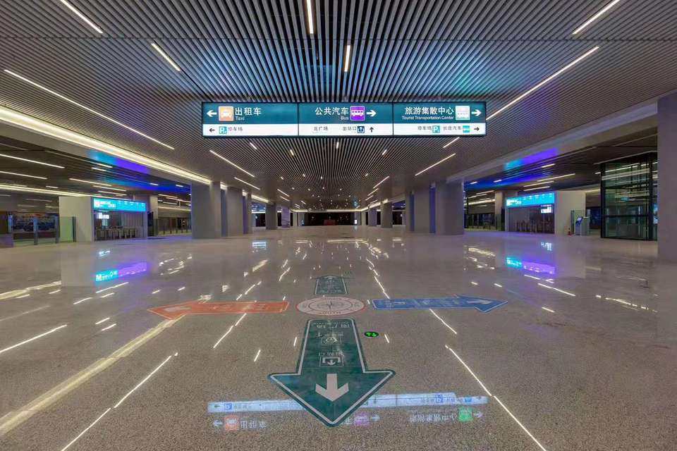 襄阳东站