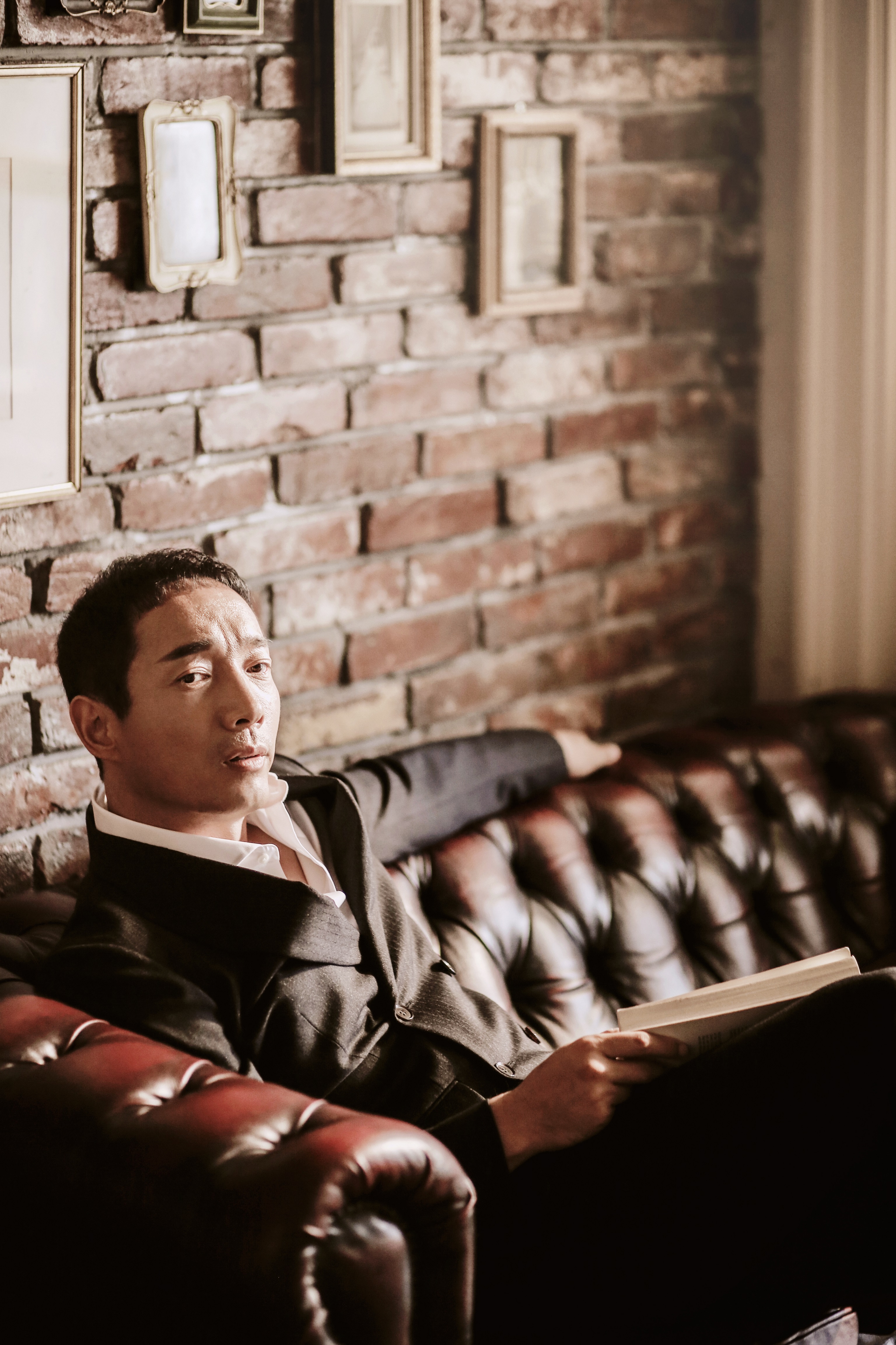 jbq6">李易祥,1973年6月19日出生于河南省郑州市,中国内地影视男演员