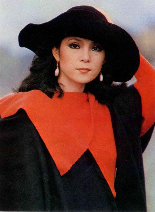  p>《我心深处》是 a target="_blank" href="/item/黄莺莺/5646077"