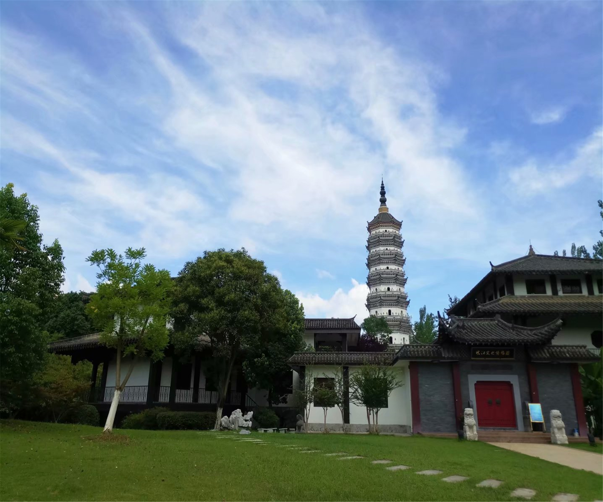  p>徽园位于安徽省合肥市 a target="_blank" href="/item/蜀山区">