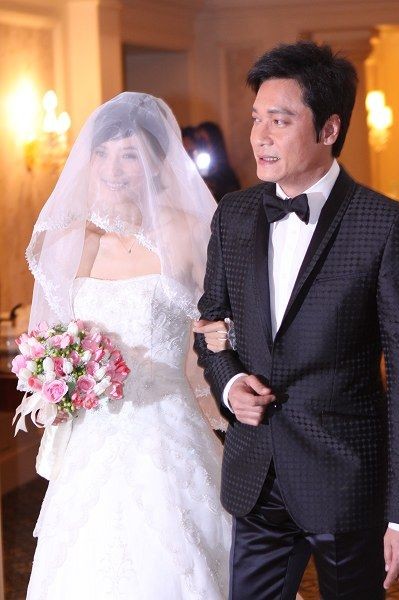 年12月16日生于中国 a target="_blank" href="/item/香港/128775"