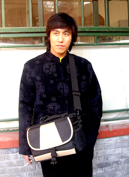  p data-id="go08r3a4yz">黄勐,12月5日出生于北京市,中国内地男演员