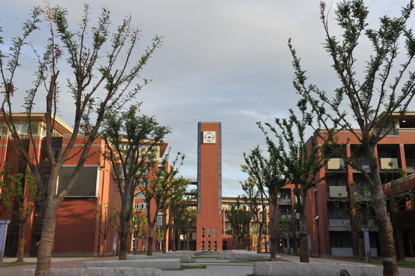  p>江苏省江阴高级中学(jiangyin senior high school of jiangsu