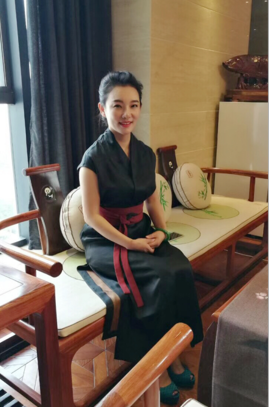 李铭雪
