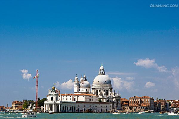  p>大运河(grand canal),是中国东部平原上的伟大工程,是中国古代劳动